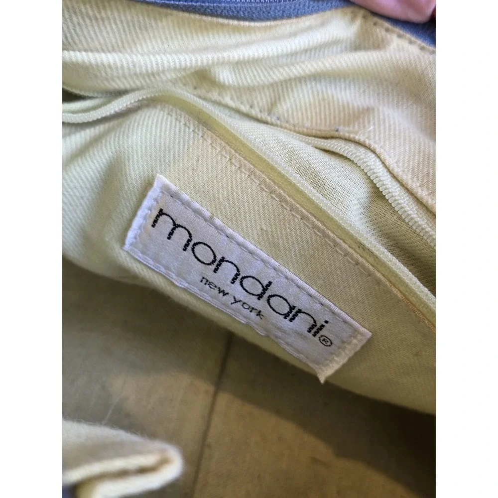 Mondani interior needs